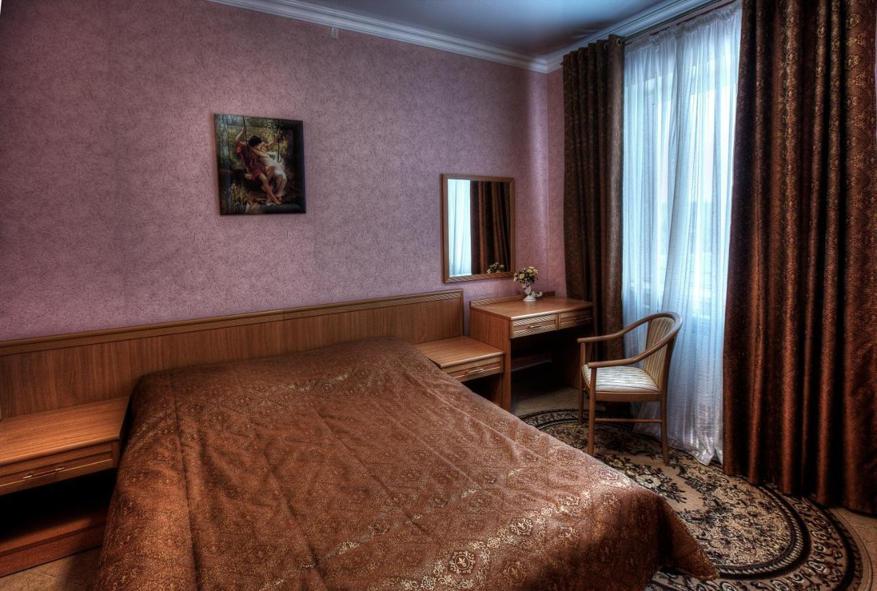 Hotel Dvoryanskoye Gnezdo Smolensk Pokoj fotografie